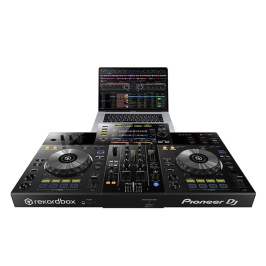 Sistema DJ PIONEER DJ XDJ-RR Mesa de Mezclas para Rekordbox con Doble Puerto USB y Pantalla