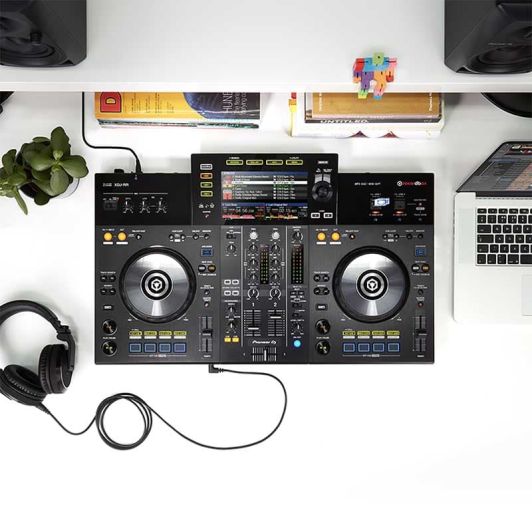 Sistema DJ PIONEER DJ XDJ-RR Mesa de Mezclas para Rekordbox con Doble Puerto USB y Pantalla